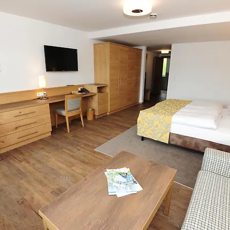 Seegasthof Hois'n Wirt - Mit Wellnessbereich غموندين