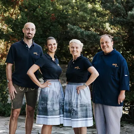 Seegasthof Hois'n Wirt - Mit Wellnessbereich غموندين