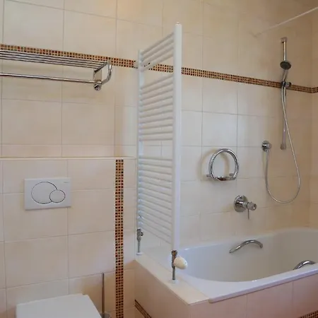Seegasthof Hois'n Wirt - Mit Wellnessbereich Otel 4*