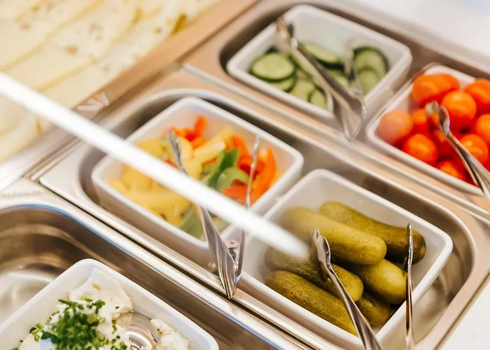 Seegasthof Hois'n Wirt - Mit Wellnessbereich 4* 格蒙登