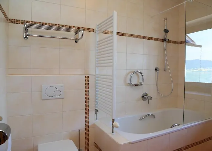 Seegasthof Hois'n Wirt - Mit Wellnessbereich Hotel 4*